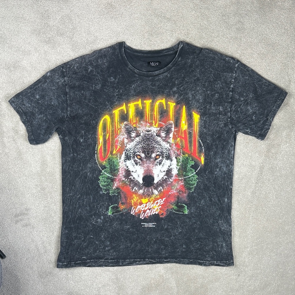 Boohoo Mens Black Graphic Tee with Wolf Design